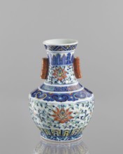 Vase with threads in the shape of bamboo twigs;, colored porcelain; Chinese, Qing dynasty, Qianlong