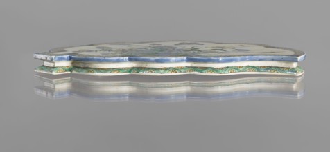 Leaf-shaped saucer, Chinese, Kangxi period 1662–1722; colored porcelain with leaves, butterflies,