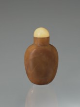 Snuffbox, gift; Chinese; Qing dynasty 1644–1911, 19th century; vessel; height 6.8 cm, width 4.0 cm,
