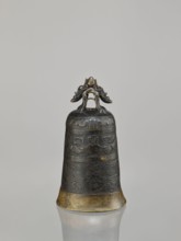 Bell, dragons iconography, Chinese art, Chinese culture, Qing 1644–1911, dragon with pearl, taotie