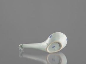Sauce boat spoon, Chinese, blue-and-white porcelain with plant ornament decoration, tableware