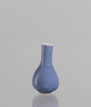 Bottle, Chinese, 19th century, blue-and-white porcelain poudre bleu, ceramic vessel, height 5.3 cm