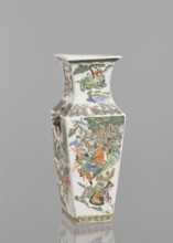 Vase, Chinese, Chinese art, figurative scenes, battle scenes, ceramics, colored porcelain, genre