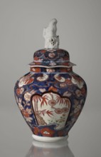 Vase with cover, Japanese, Edo period 18th century, imari ceramics, decorated with flowers, tree,