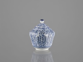 Sugar bowl with lid, ceramics, sugar bowl, Chinese art, Chinese culture, lid, 20th century, China,