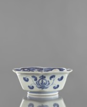 Bowl, ceramics, blue-and-white porcelain, decorated with animals and plant ornaments; maker,