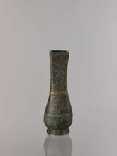 Hu-type vase, relief decoration, hu vessel, Chinese art, Chinese culture, meander ornament,