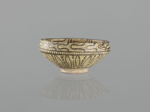 Bowl, 10th century Iran Nishapur, Persian Islamic ceramic vessel decorated with images of birds and