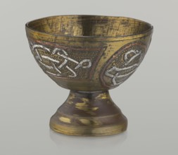 Bowl, early 20th century, Palestine, Middle East. Vessel, height 4.7 cm, diameter 5.5 cm. Islamic