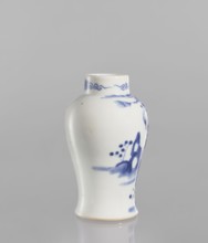 Meiping vase, meiping vessel type, ceramics, blue and white porcelain with figural scenes and