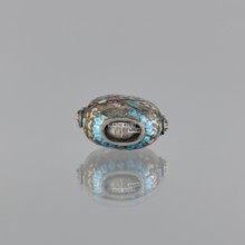 Snuffbox with stopper, cloisonné enamel, Chinese, figural scenes and plant ornament, handles,