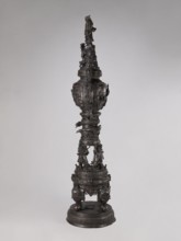 Incense burner koro, Meiji period late 19th century, Japan. Bronze vessel incense burner with