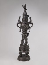 Incense burner koro, Meiji period late 19th century, Japan; bronze vessel/incense burner with