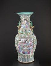 Vase, lion iconography, protection, court scenes, ceramics, Qing style, colored porcelain, Chinese