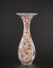 Vase, Japanese; colored porcelain with dragons, figurative scenes, geometric decorations, peonies,