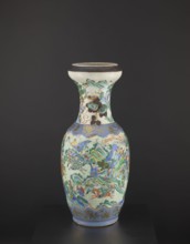 Vase, figurative scenes, Chinese art, Chinese culture, colored porcelain, warriors, plant