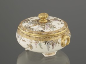 Small box with a lid, Kinkôzan, Sôbei VII 1867–1927 maker, Kinkôzan workshop, Japanese, Meiji