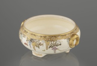 Small box with a lid, Kinkôzan, Sôbei VII 1867–1927 maker, Kinkôzan workshop, Japanese, Meiji