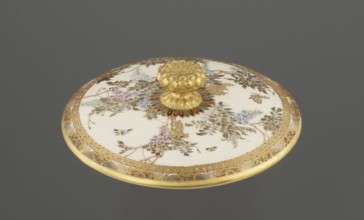 Small box with a lid, Kinkôzan Sôbei VII 1867–1927 maker, Kinkôzan workshop, Japanese, Meiji period