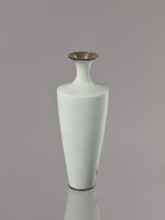 Vase, poppies and flowers iconography; cloisonné enamel; ca. 1910–1920 Meiji/Taisho periods;