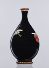Vase, gift, Meiji 1868–1912, Japanese, cloisonné enamel, vase decorative vessel depicting