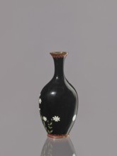 Vase, gift; repossession; chrysanthemums; Japanese art; Japanese culture; flowers iconography;