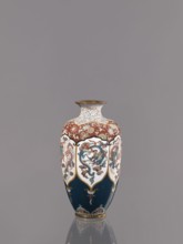 Vase by, Meiji period ca. 1890–1900, Kyoto, Japan. Cloisonné enamel vessel on a small ring-shaped