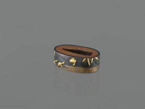 Metal collar ending a sword hilt fuchi, Nara, Toshinaga 1667–1736, Nara, gift, Plastic decoration: