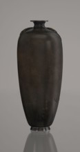 Vase, Toshitsugu maker, Meiji period 19th/20th century, Japan. Ovoid vase on a low ring foot with a