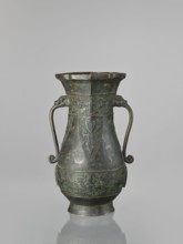 Hu-type vase, hu vessel, Chinese, Ming dynasty 1368–1644, Xuande period 1426–1435, possibly