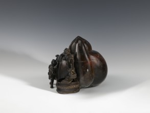 Censer kôro, figurative scenes, Japanese art, gourds, Japanese culture, Meiji 1868–1912, bronze.