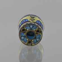 Sawdust container, gift, Chinese, Qing dynasty 1644–1911, cloisonné enamel vessel decorated with