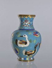 Vase, Gift; Paderewski, Ignacy Jan 1860–1941. Chinese art; Qing 1644–1911. Cloisonné enamel