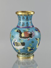Vase, gift, Chinese, Qing 1644–1911, cloisonné enamel, depicts ducks on a turquoise background with