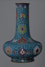 Vase, noted. Chinese, Qing dynasty 2nd half of the 18th century. Cloisonné enamel vase with long,