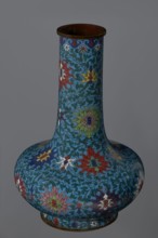 Vase, Chinese, Qing dynasty 2nd half of the 18th century. Cloisonné enamel vessel with a long, wide
