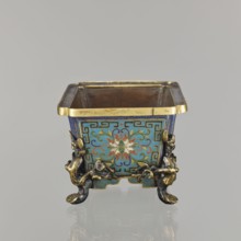 Flower pot incense burner on four legs, cloisonné enamel; decoration: lotus tendril on a turquoise