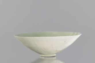 Rice bowl, purchased provenance; Chinese art; culture: Chinese; Yuan dynasty 1271–1368; ceramics;