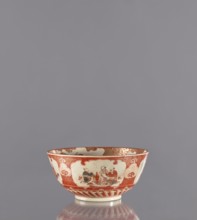Bowl, Kutani, 19th century Edo period, Japan Kaga. Porcelain vessel, height 8.8 cm, diameter 18.8