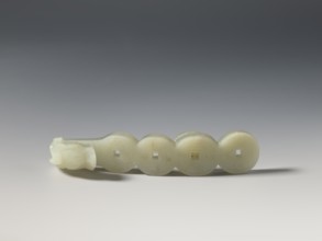 Belt clasp, Chinese, Chinese art, coins, dragons iconography, Qing 1644–1911. Shaft: four connected