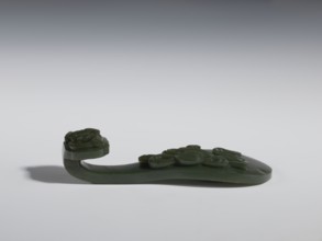 Belt clasp, Chinese, lizards zool., ruyi auspicious scepter iconographic, Immortals iconographic,