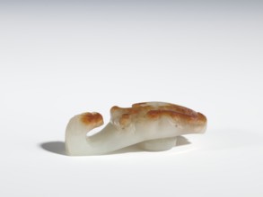 Belt clasp, Chinese, dragons iconography, plant ornament, Qing dynasty 1644–1911, jade with