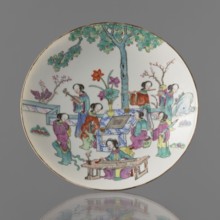 Platter, Chinese; Qing dynasty, Tongzhi period 1862–1874. Porcelain platter with white transparent