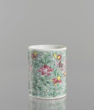 Brush vessel, Chinese, Qing 1644–1911, 19th century. Porcelain fragment with celadon glaze;