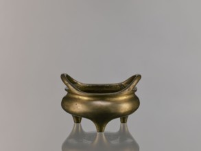 Li-type incense burner, Li-type vessel, Qing dynasty 1644–1911, 18th century China; ceramic