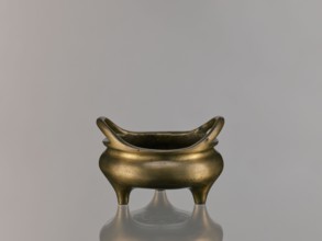 Li-type incense burner, Chinese, ceremonial Li-type vessel, Qing dynasty 1644–1911, 18th century