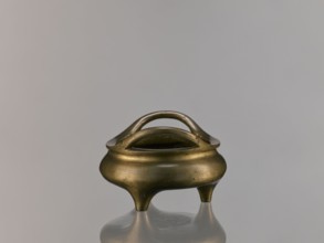 Li-type incense burner, Chinese art, Chinese culture, ceremonial vessel, Li-type vessel, Qing