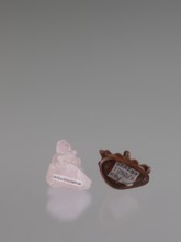 Guanyin on a base, figurine carved in rose quartz, full sculpture with engraving, 19th century