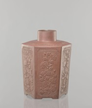 Yixing clay storage vessel, Chinese, Qing dynasty 1644–1911, Yixing style; red-brown stoneware with