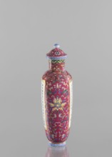 Vase with lid;, Gift; Chinese art; Chinese culture; Qing dynasty 1644–1911, Qianlong period